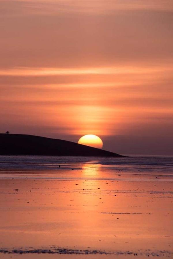 Vissershuisje Aan De Waddenzee Paesens Bagian luar foto